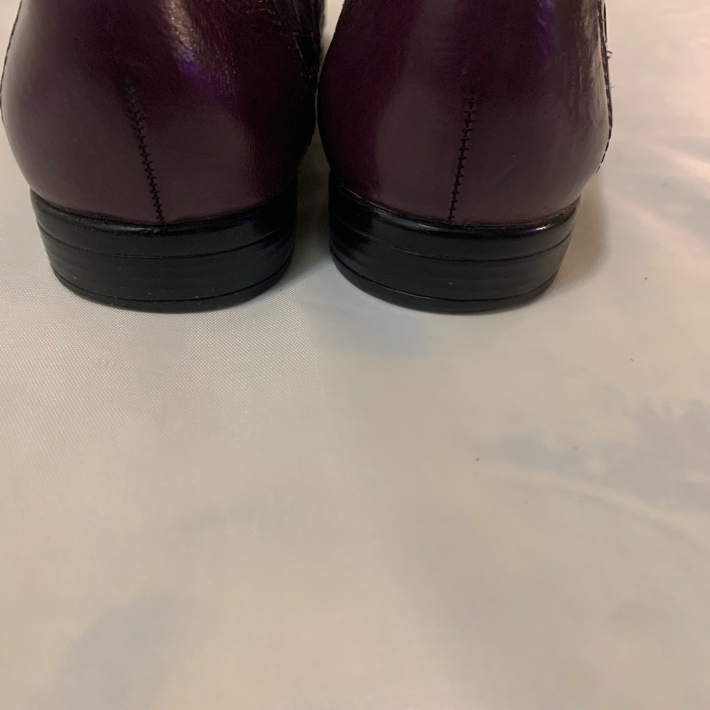 Trotters Women's Burgundy Woven Loafers - Picture 2 of 3